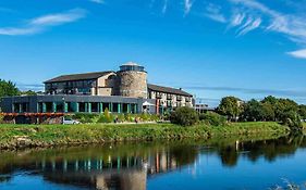 Riverside Park Hotel